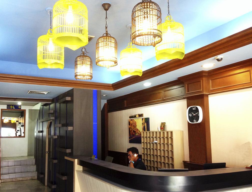 Rattana Mansion Hotel Phuket Kültér fotó
