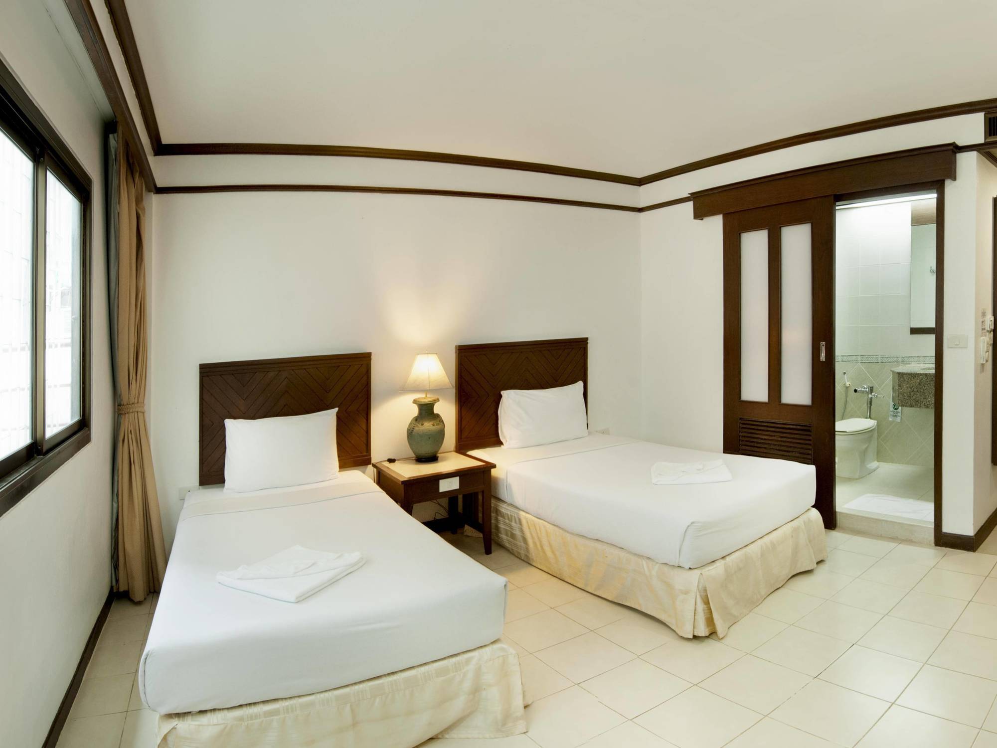 Rattana Mansion Hotel Phuket Kültér fotó