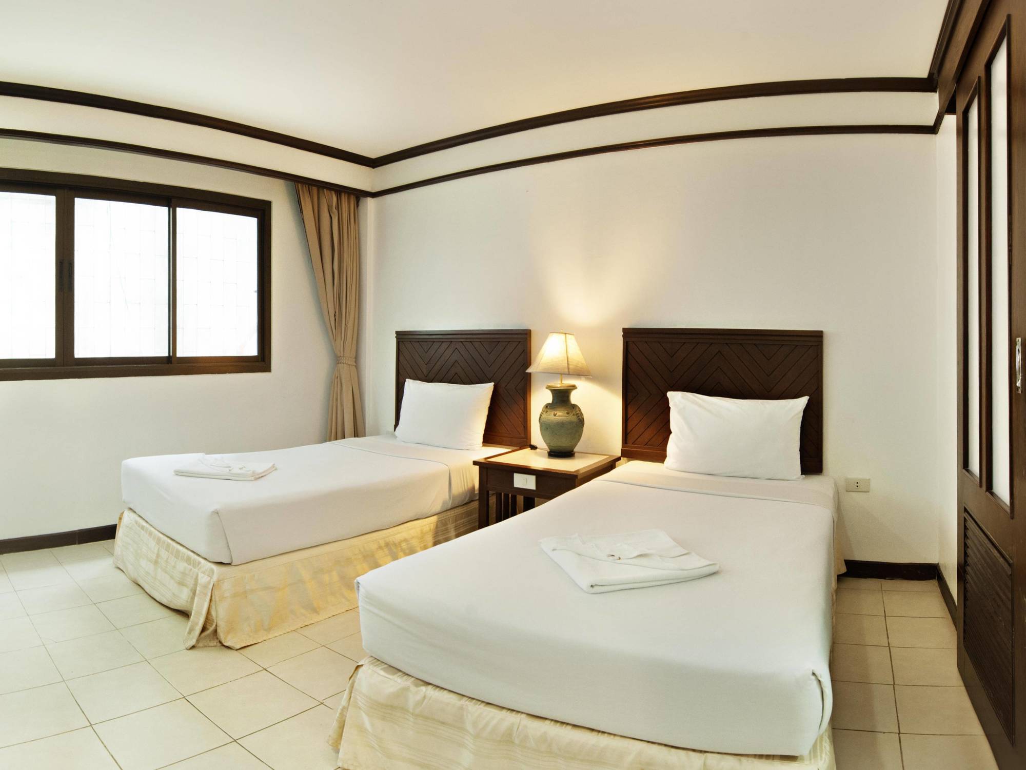 Rattana Mansion Hotel Phuket Kültér fotó